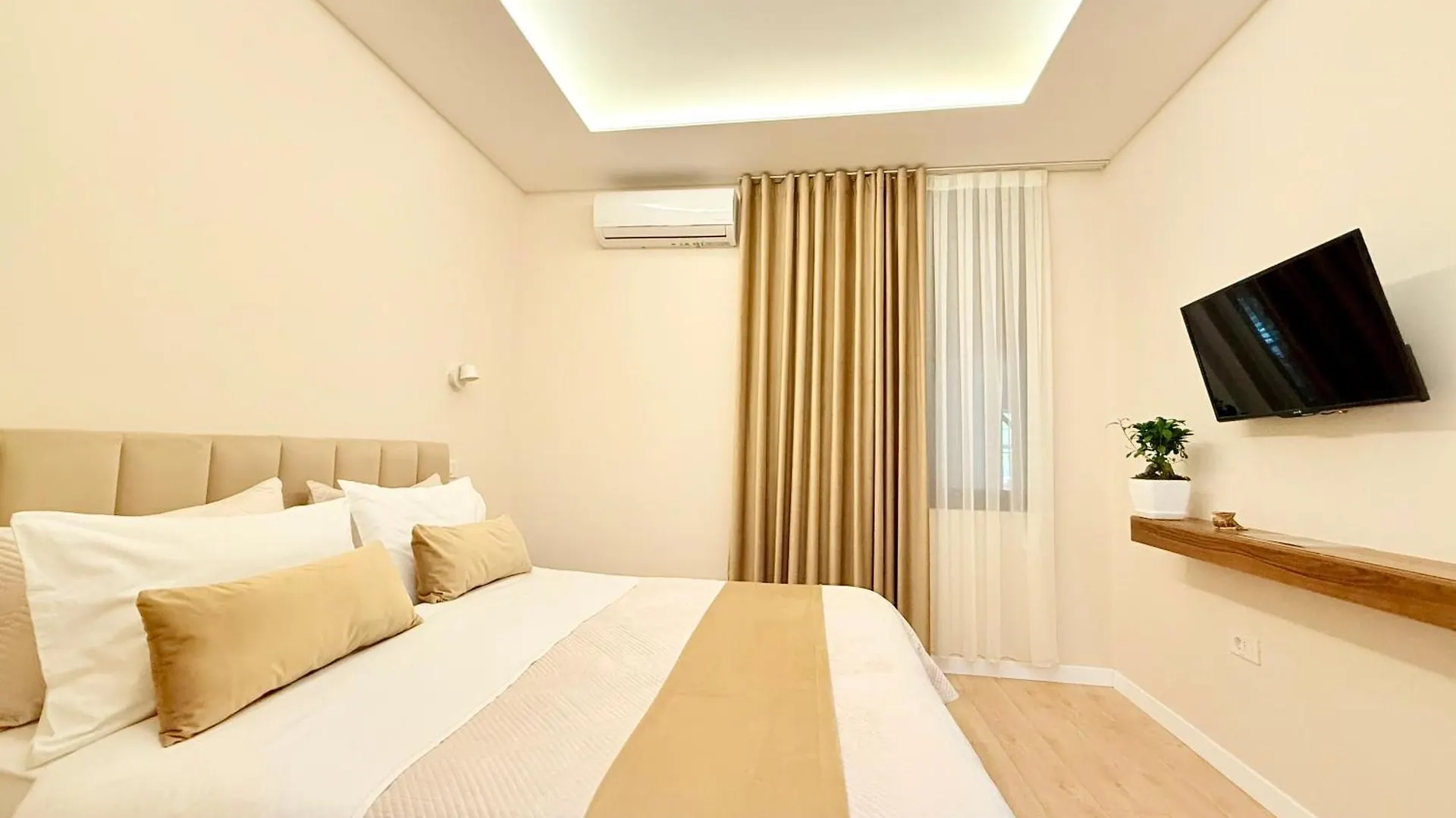 Centrum Hotel Tirana Albania